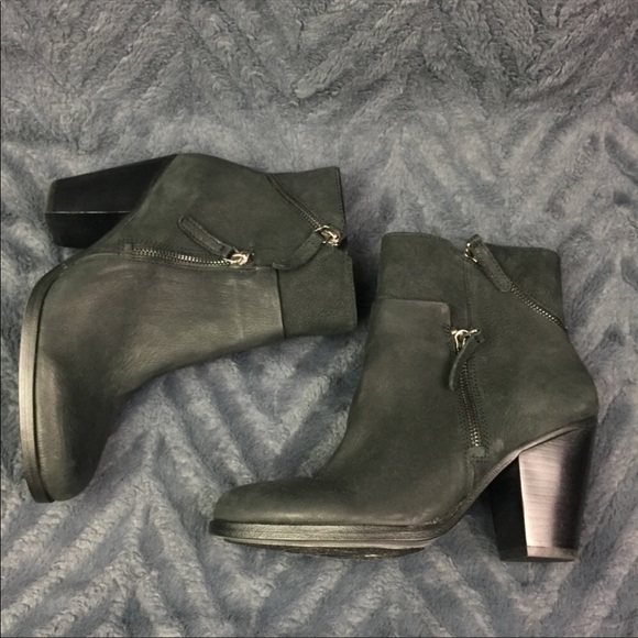 Vince Camuto Hinnegan Black Leather Ankle Boot 7.5 - Picture 6 of 8